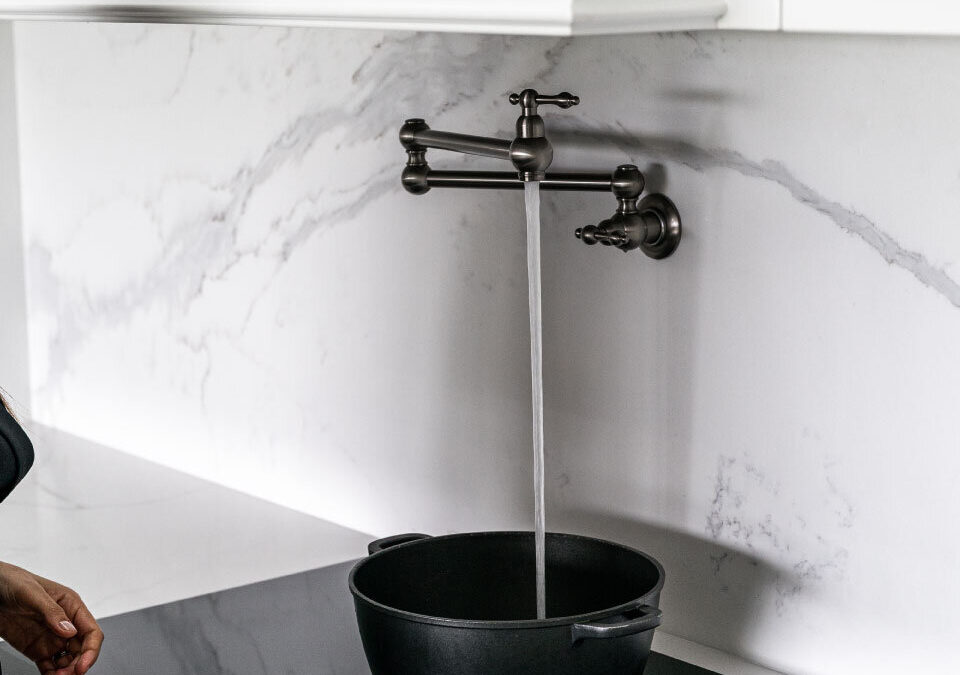 Kitchen Renovation: Mixing Metals for a Modern Touch